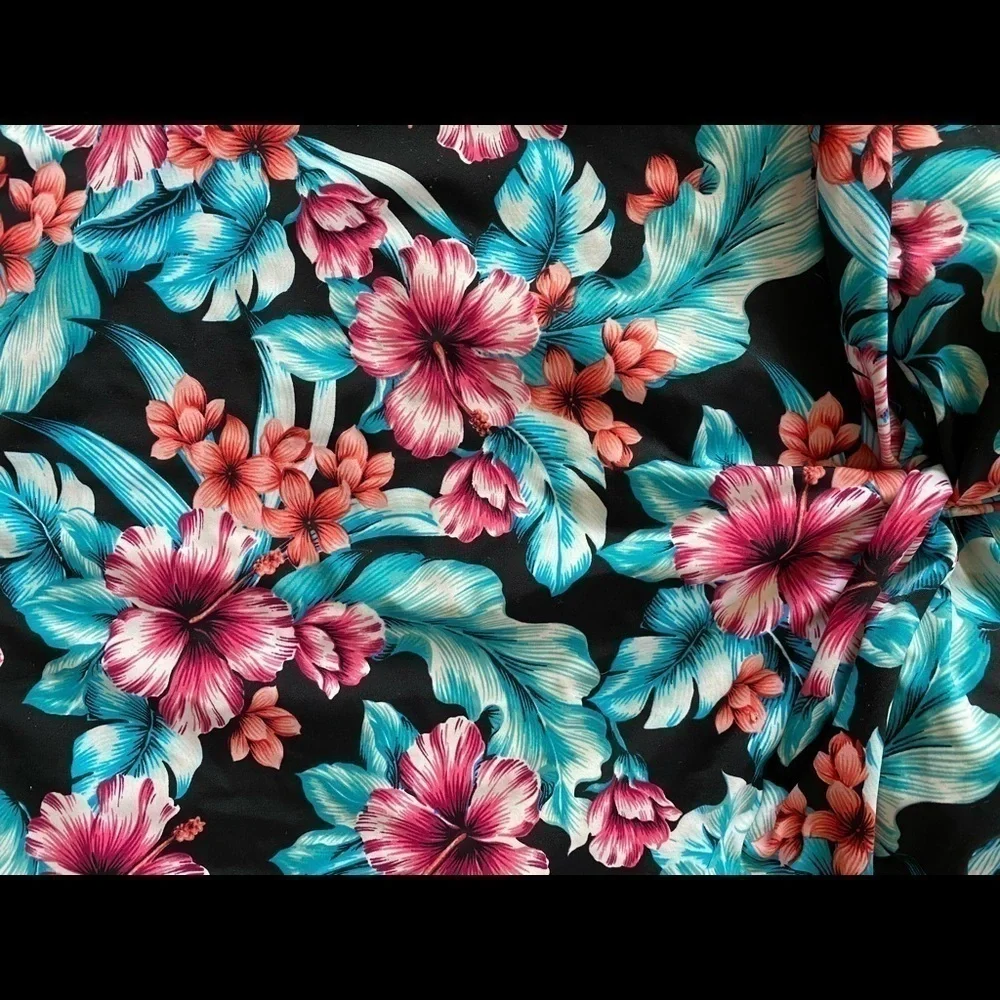 Menora merona floral